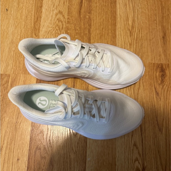 lululemon Women’s Blissful 2 Running Shoe - Picture 5 of 6